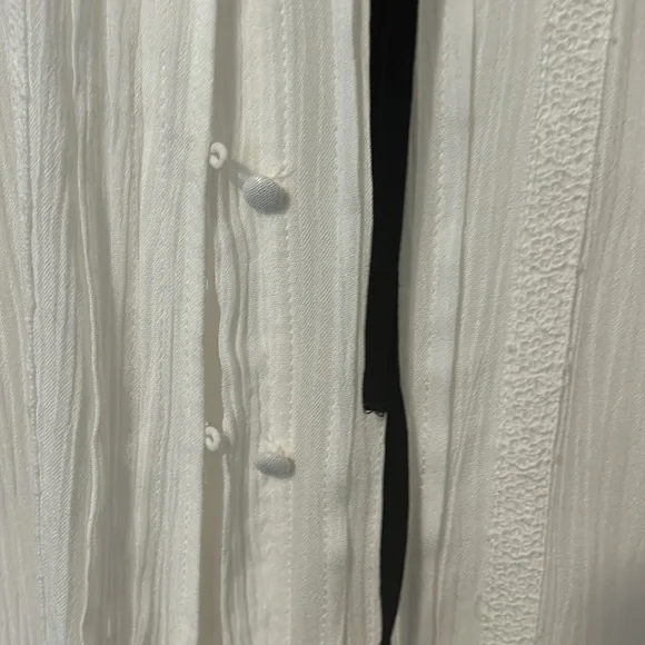 Women’s size small blouse - Picture 8 of 12